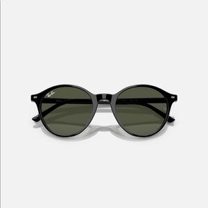 Ray-Ban Bernard Sunglasses - Black with dark lenses